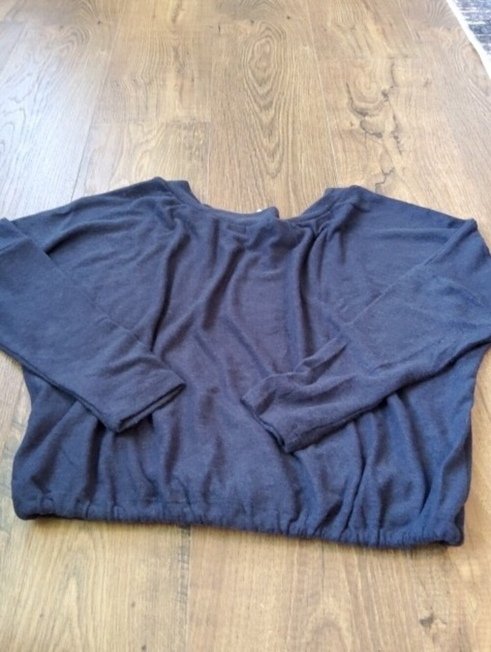 LAmade Navy Crewneck Drawstring Hem Sweater NWT Medium - Picture 13 of 14
